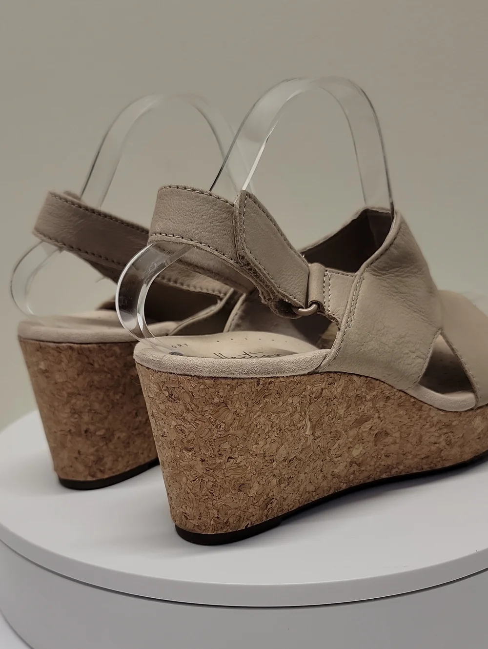 Clark's Beige Slingback Cork Wedge Sandals - Ultimate Comfort Collection Sz 9.5
